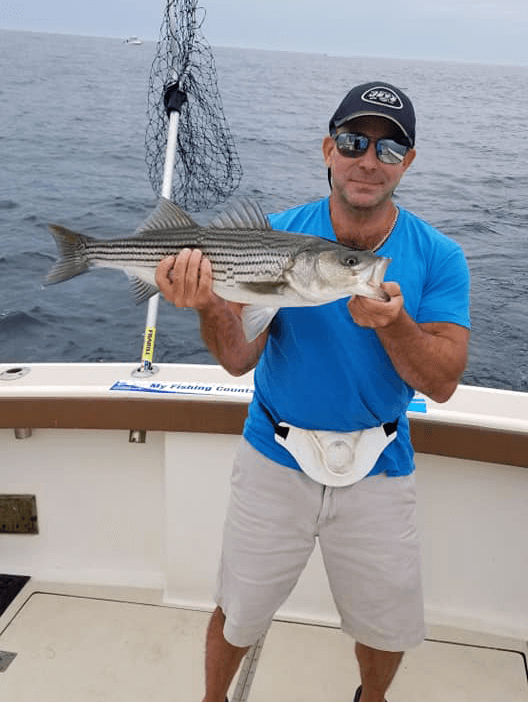 Aces Wild Striped Bass Charter in Rhode Island August 8 2002 R3
